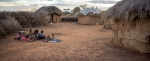 © Aivar Pihelgas - Masai küla. Masaide elujärg sõltub eelkõige kariloomade käekäigust. AF-S Nikkor 24-70mm f/2.8 ED VR  1/250 sek; F/2.8; ISO 200; 40mm 